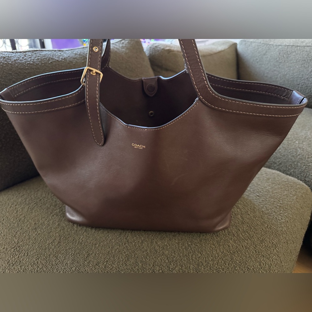 Coach Gramercy Tote in Maple/Dark Brown Leather Shoulder Bag - Picture 3 of 4